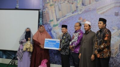 BMI Gandeng Kemenag Sanggau Salurkan Zakat Berdaya Untuk Bantuan UMKM