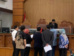 Sidang Putusan Praperadilan Hasto Dijadwalkan Besok Sore, Kedua Kubu Optimis Menang, Tapi Sepertinya Kubu Hasto Lebih PD