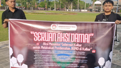 Puluhan Massa Aksi Damai Desak Gubernur Kalbar Perbaiki Pengelolaan Bank Kalbar