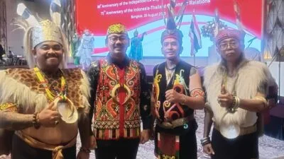 Dari Hulu Kalimantan ke Panggung Dunia: Seni Dayak Bersinar di Thailand
