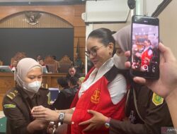 Didakwa Peras Rp4 Miliar, Ini Kronologi Kasus Nikita Mirzani dan Reza Gladys Menurut Jaksa