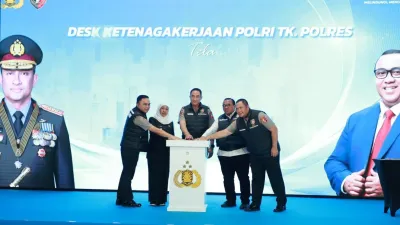 Desk Ketenagakerjaan Polri Bantu 10.973 Pekerja, Rp70 Miliar