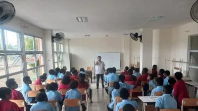Sekolah Rakyat Terintegrasi 76 Mimika Rayakan HUT Pertama