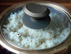Banyak yang Tak Tahu, Ini Sederet Kesalahan saat Memasak Nasi
